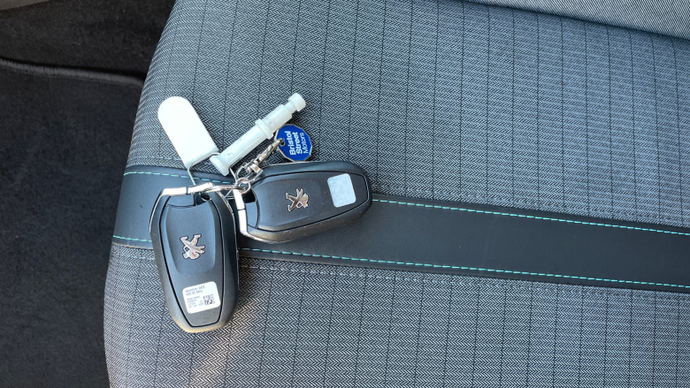 Peugeot 208 1.2 PureTech 100 Allure 5dr EAT8 Petrol Hatchback